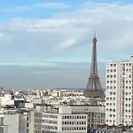 Eiffel Tower View & Pool